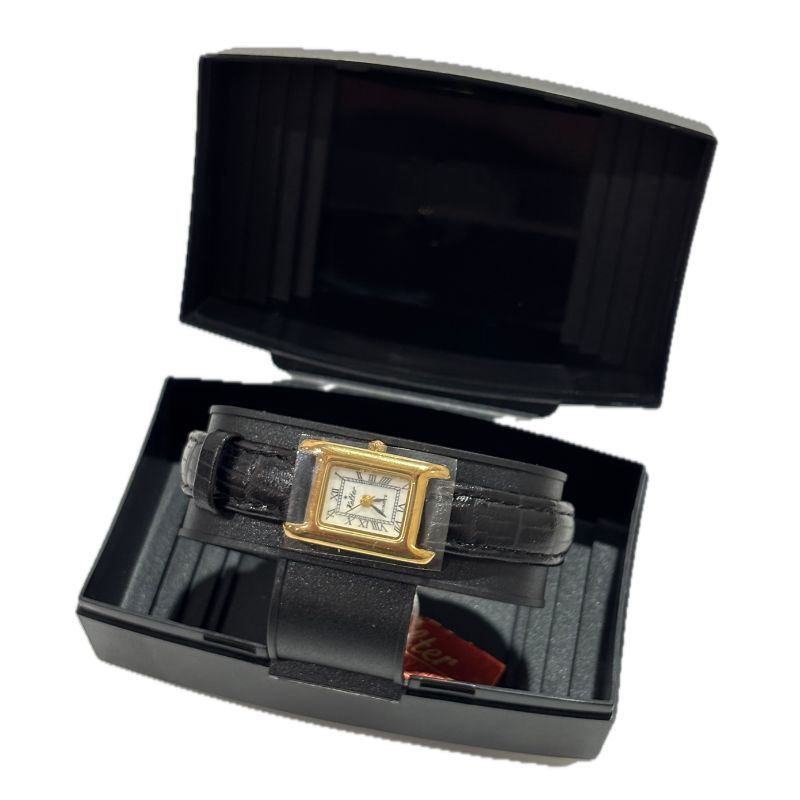 Reloj Kalter de Cuarzo con Caja Rectangular Dorada y Correa Negra